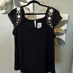Torrid Black Top with White Floral Embroidery